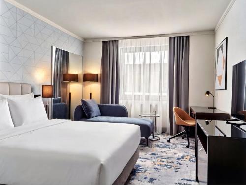 Habitación Premium con cama grande del hotel Crowne Plaza Bratislava, An Ihg. Foto 3