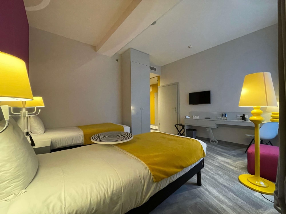 Habitación adaptada para huéspedes con movilidad reducida del hotel Ibis Styles Wroclaw Centrum. Foto 2