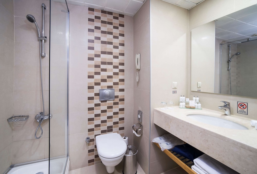 Habitación Estandar del hotel Radisson President Old Town Istanbul. Foto 15