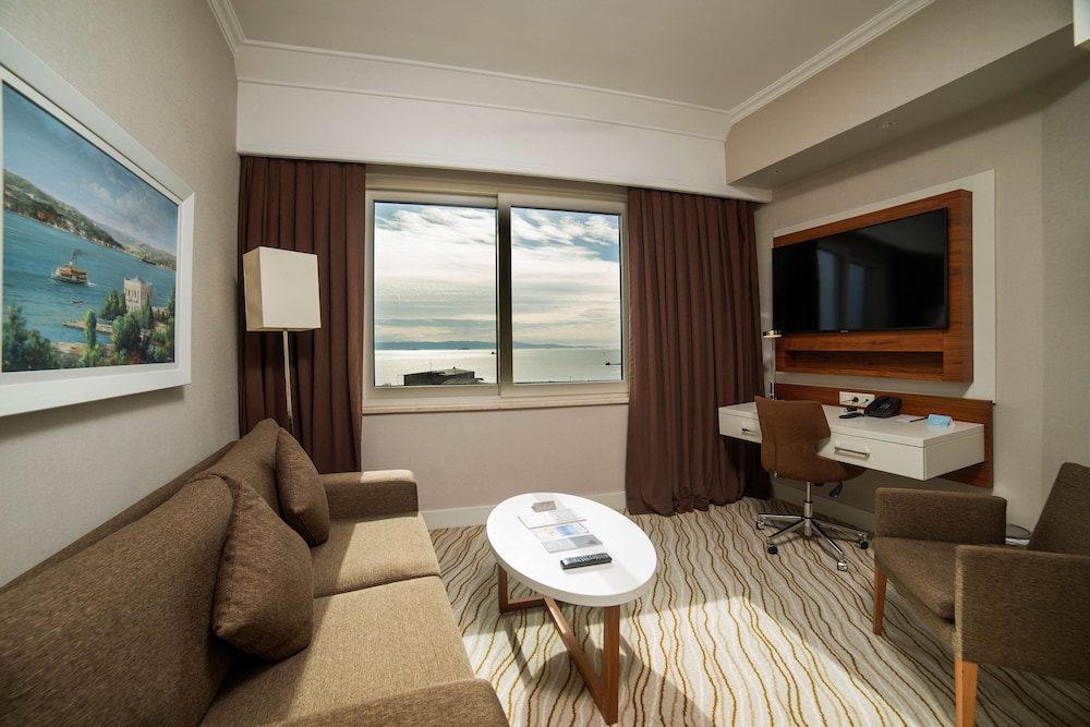 Habitación superior, vistas al mar del hotel Radisson President Old Town Istanbul. Foto 7