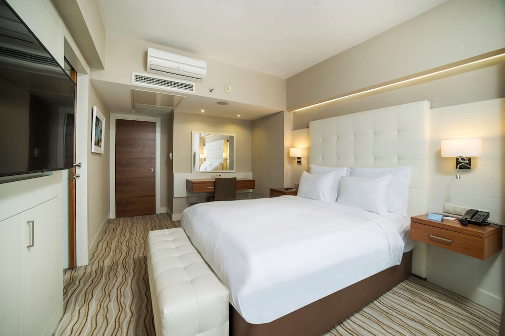 Suite, vistas al mar del hotel Radisson President Old Town Istanbul. Foto 1