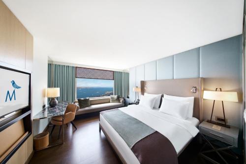 Habitación Doble Deluxe con vistas al Bósforo - 1 o 2 camas del hotel The Marmara Taksim. Foto 3