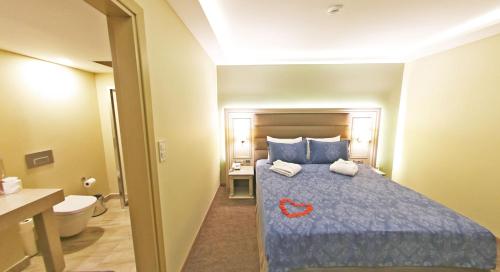 Habitación Doble Deluxe del hotel Antik Istanbul. Foto 6
