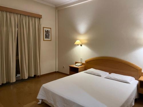 Habitación Doble con vistas al río del hotel Grande Dom Dinis. Foto 1