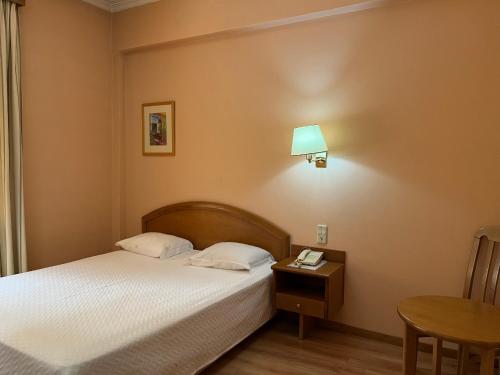 Habitación Doble Estándar - 2 camas del hotel Grande Dom Dinis. Foto 1