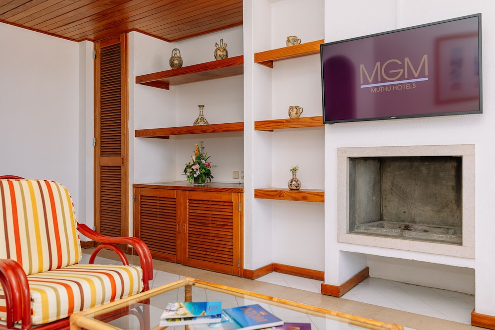 Apartamento superior, 2 habitaciones del hotel Muthu Oura Praia. Foto 6
