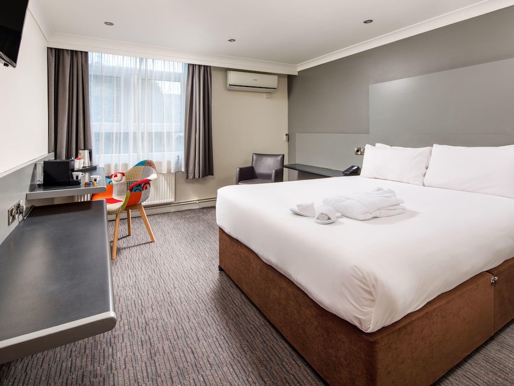 Habitación Privilege con 1 cama doble del hotel Mercure Chester Abbots Well