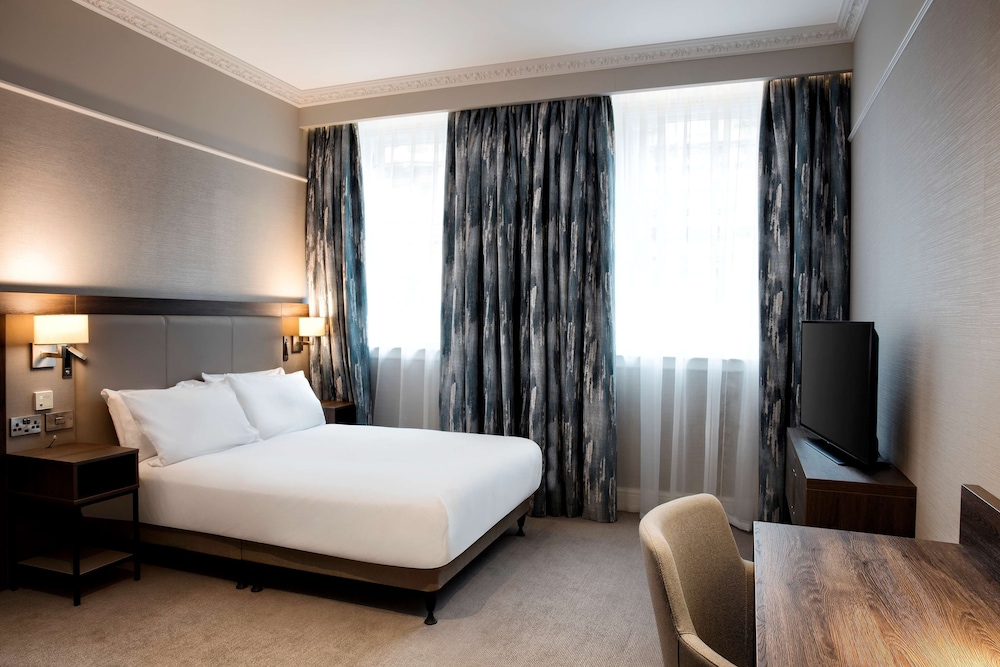 Habitación, 1 cama de matrimonio grande, accesible para personas con discapacidad del hotel Hilton Edinburgh Carlton