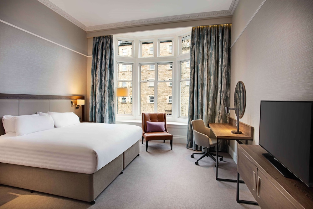 Habitación, 1 cama doble del hotel Hilton Edinburgh Carlton. Foto 2