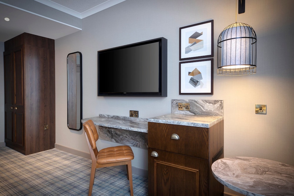 Habitación ejecutiva doble del hotel Leonardo Royal Hotel Edinburgh. Foto 3