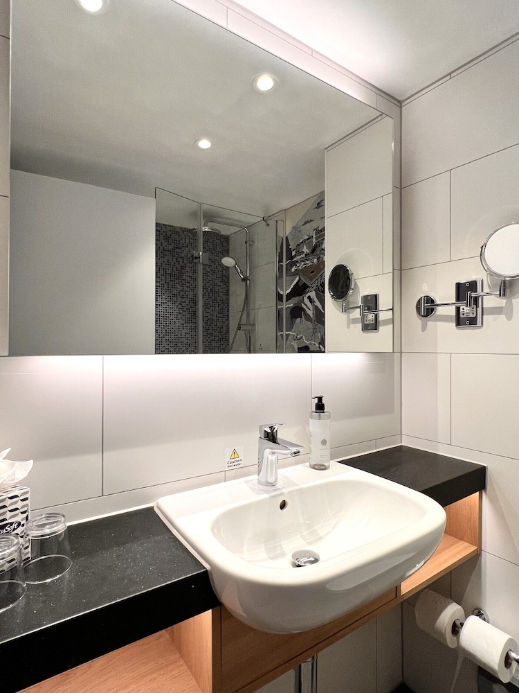 Habitación Premium, 1 cama doble del hotel Holiday Inn Edinburgh Zoo by IHG. Foto 6