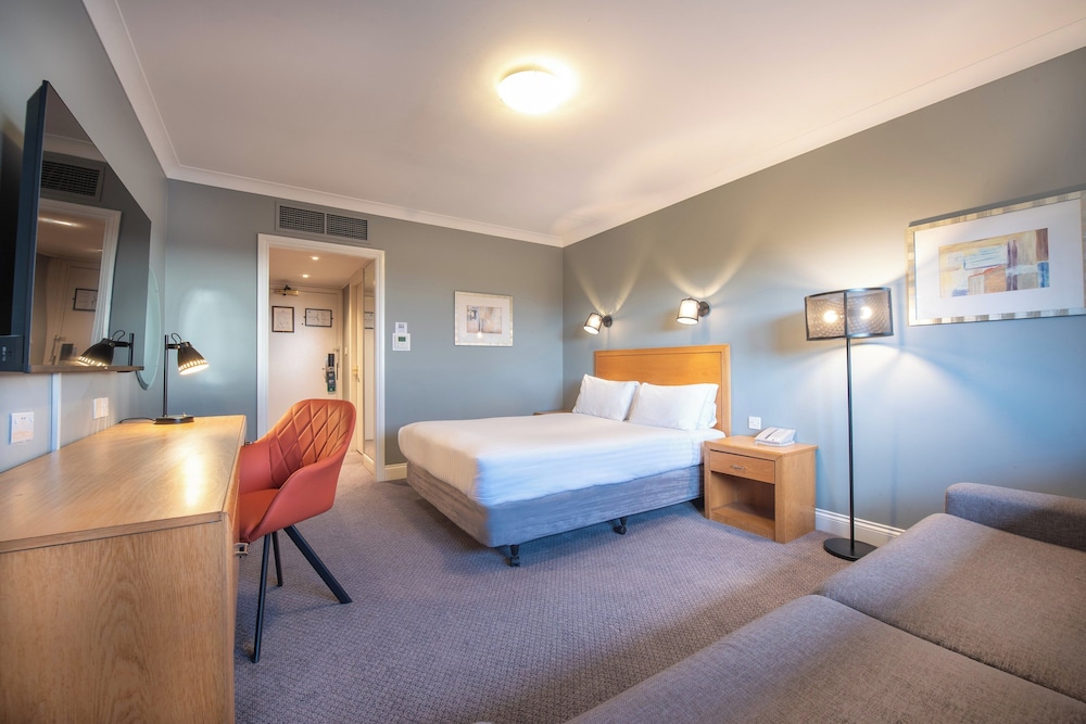 Habitación estándar, 1 cama doble, accesible para personas con discapacidad del hotel Holiday Inn Edinburgh Zoo by IHG. Foto 3