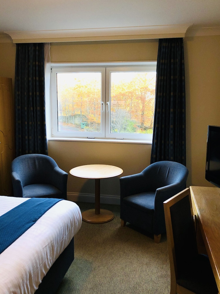 Habitación estándar, 1 cama doble, accesible para personas con discapacidad del hotel Holiday Inn Edinburgh Zoo by IHG. Foto 9