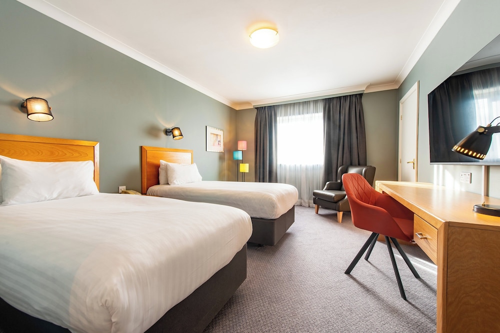 Habitación estándar, 2 camas individuales del hotel Holiday Inn Edinburgh Zoo by IHG. Foto 2