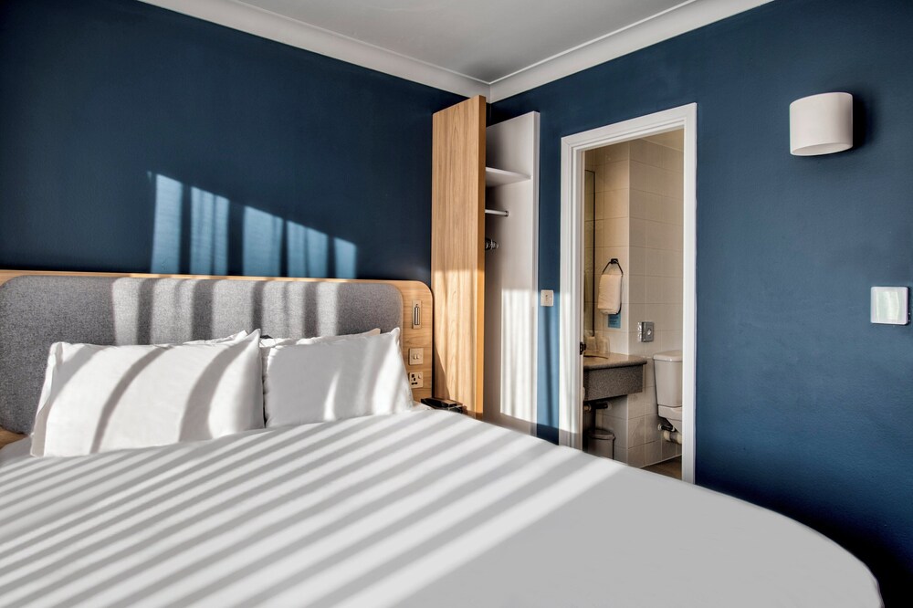 Habitación doble 1 Cama doble Normal del hotel Holiday Inn Express Edinburgh City West, An Ihg. Foto 5