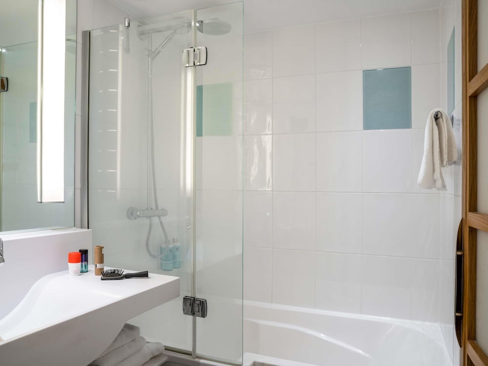 Habitación Matrimonial Estándar con Dos Camas Dobles Pequeñas del hotel Novotel Glasgow Centre