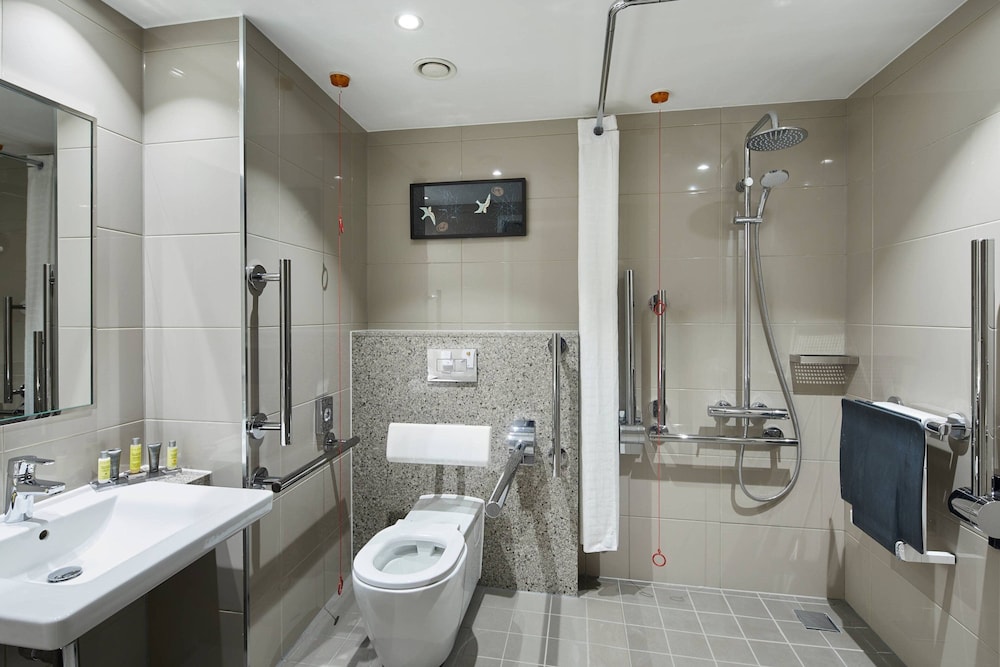Habitación Deluxe, 2 camas dobles del hotel London Heathrow Marriott. Foto 6