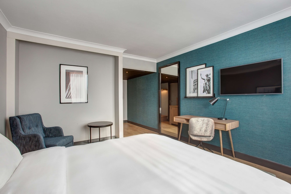 Habitación superior del hotel Radisson and Conference Centre London Heathrow. Foto 1