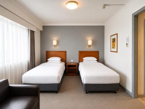 Classic Twin Room with Airport View - Non - Smoking del hotel Best Western London Heathrow Ariel. Foto 2