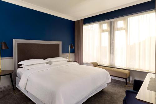 Suite Presidencial - 1 cama King del hotel Sheraton Heathrow. Foto 4