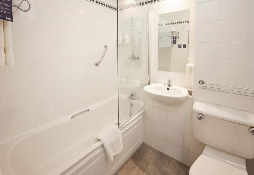 Habitación Twin Estándar - 2 camas del hotel Thistle London Heathrow Terminal 5. Foto 4