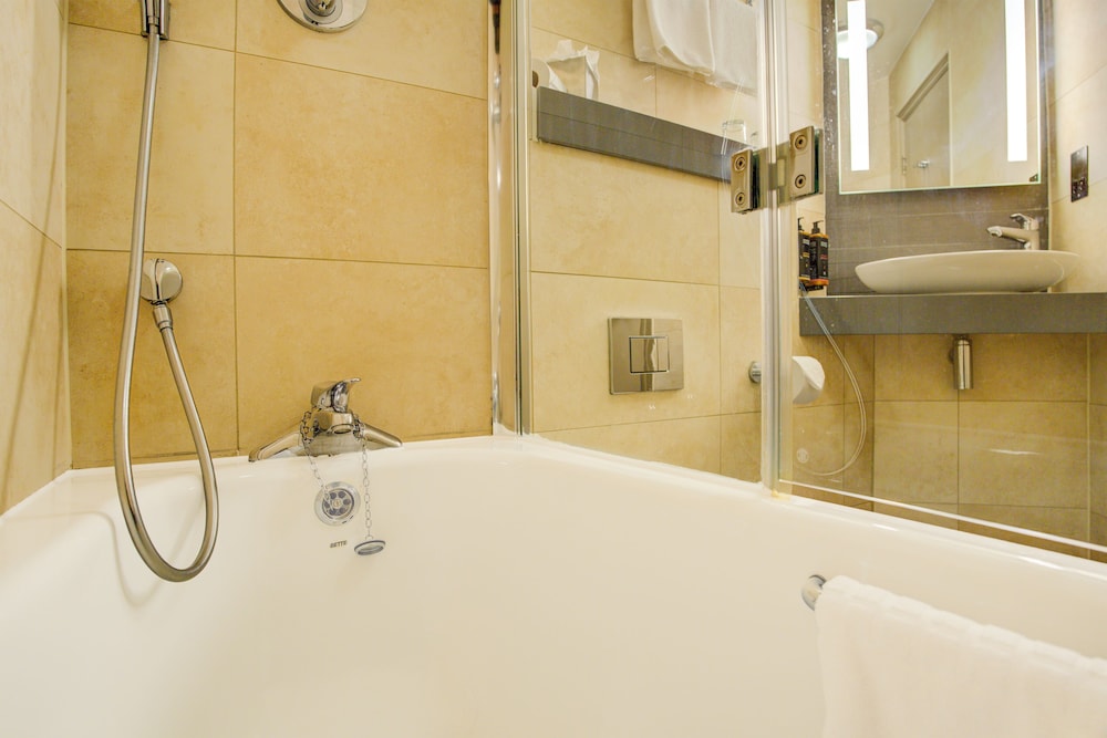 Habitación doble superior (Privilege) del hotel Atlantic Tower Liverpool By Sunday. Foto 12