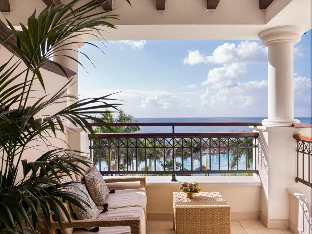 Habitación doble Lujo Vista Mar Frontal del hotel Red Level Gran Meliá Palacio de Isora