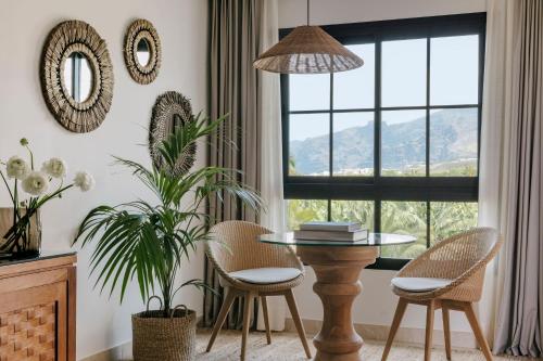 Habitación Deluxe RedLevel del hotel Red Level Gran Meliá Palacio de Isora. Foto 4