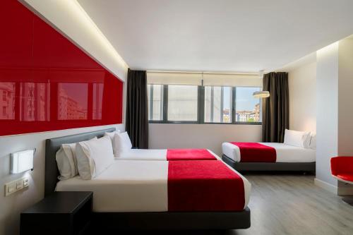 Habitación Doble con cama supletoria - 1 o 2 camas del hotel Eurostars Central. Foto 4