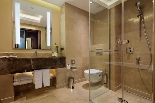 Habitación Clásica con 1 cama doble del hotel Movenpick Malatya. Foto 5