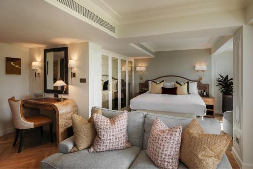 Suite del hotel The Athenaeum and Residences. Foto 1