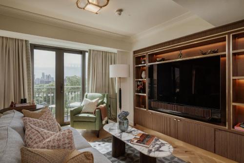 Suite del hotel The Athenaeum and Residences. Foto 3
