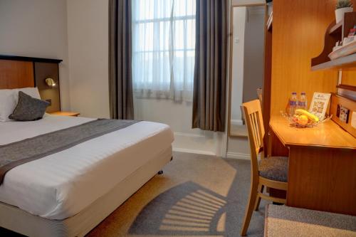 Habitación Doble Estándar del hotel Best Western Corona. Foto 6