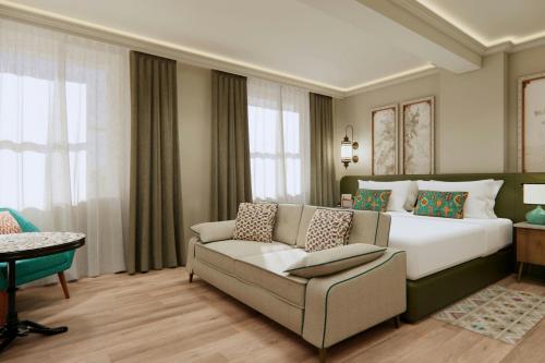 Habitación Familiar Hydeaway con dos camas King y vistas a la ciudad del hotel Corus Hyde Park. Foto 1