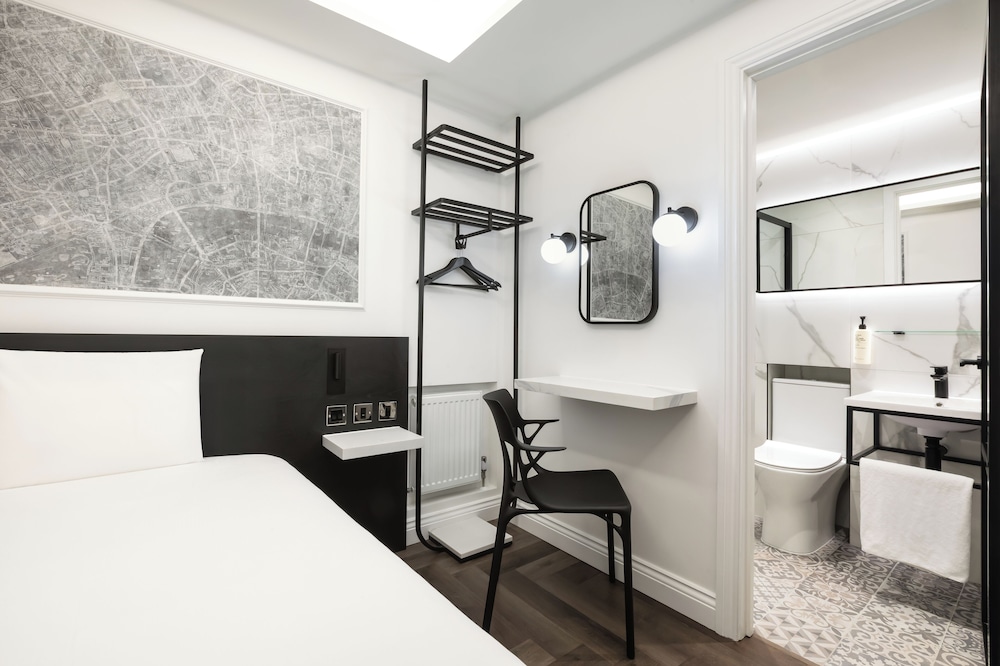 Habitación individual Signature del hotel St Giles - London. Foto 1