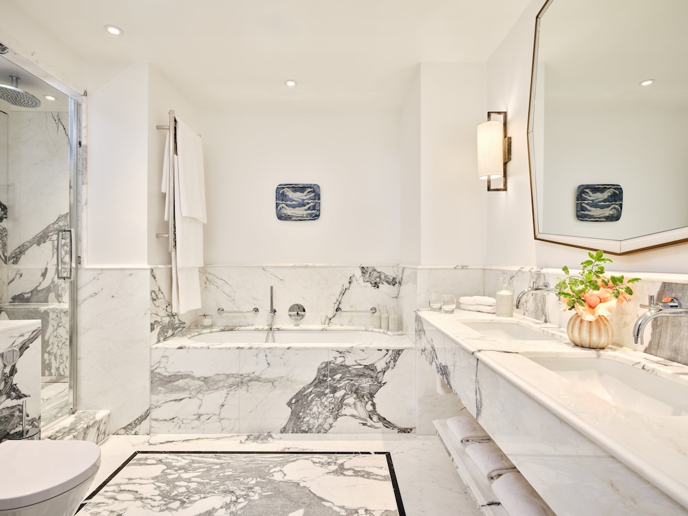 Suite clásica del hotel Brown's , A Rocco Forte