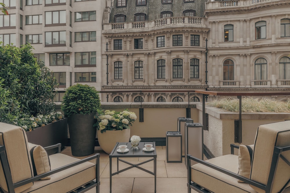 Grand Terrace Suite del hotel Four Seasons London At Park Lane. Foto 3