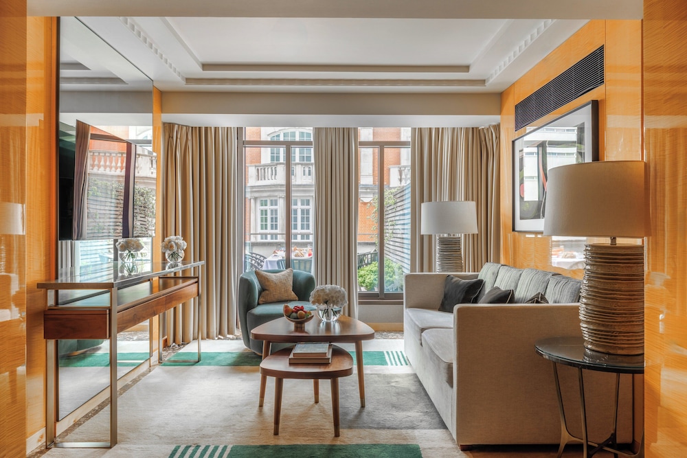 Suite estudio, terraza del hotel Four Seasons London At Park Lane
