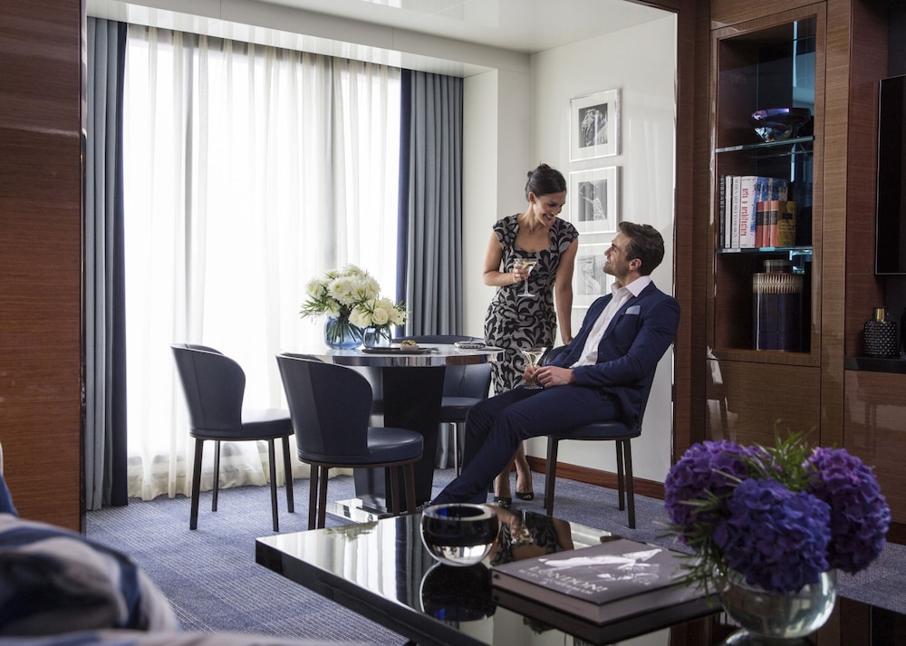 Suite (Ambassador) del hotel Four Seasons London At Park Lane. Foto 1