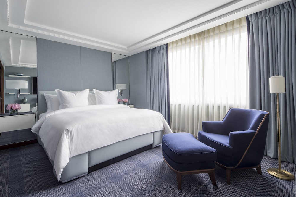 Suite (Ambassador) del hotel Four Seasons London At Park Lane. Foto 2