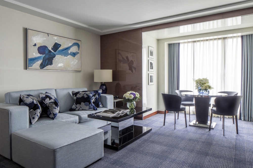 Suite (Ambassador) del hotel Four Seasons London At Park Lane. Foto 4