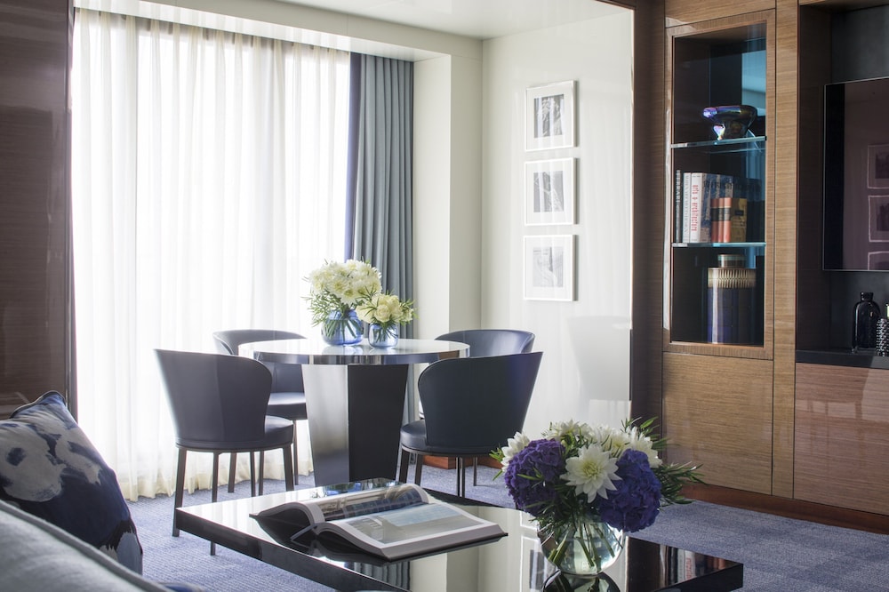 Suite (Ambassador) del hotel Four Seasons London At Park Lane. Foto 5