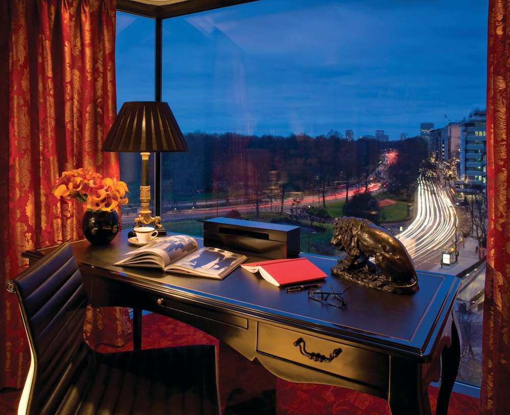 Suite (Park) del hotel Four Seasons London At Park Lane. Foto 1