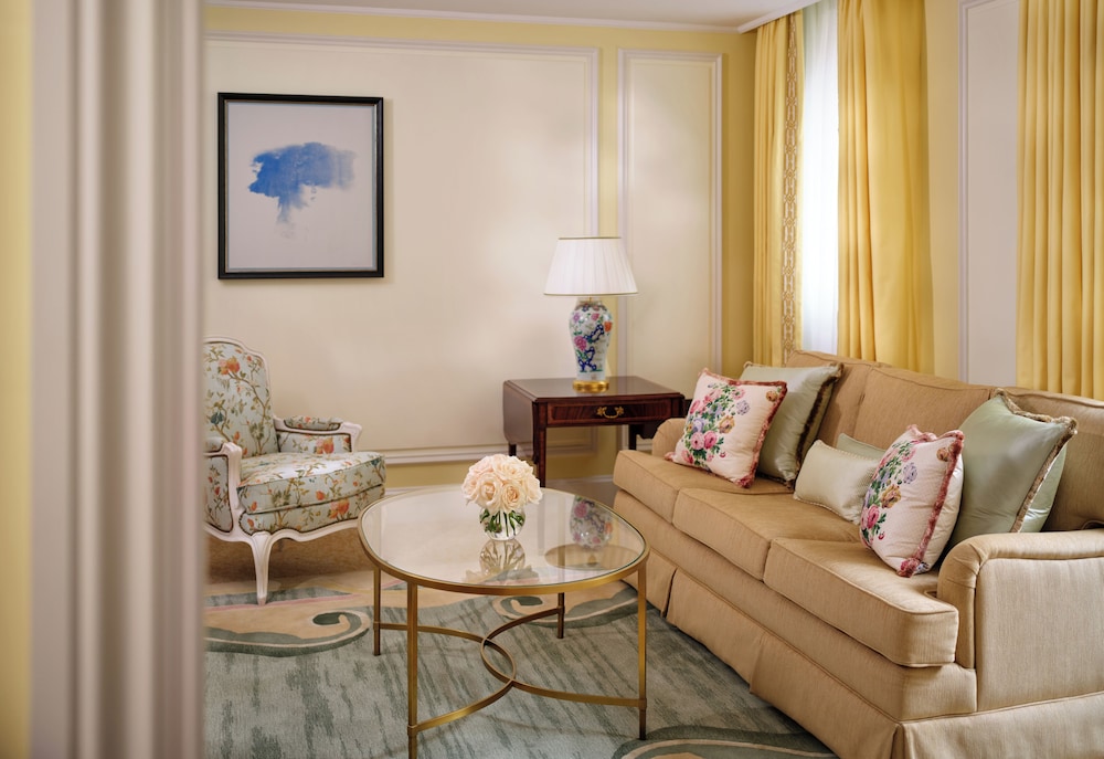 Suite junior (Superior) del hotel The Dorchester. Foto 2