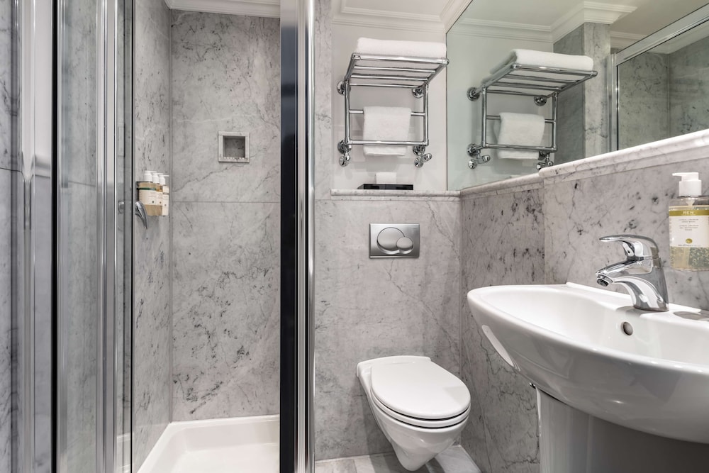 Habitación individual superior del hotel Radisson Blu , London Euston Square (formerly Grafton). Foto 3