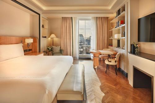 Claridge’s Balcony Room del hotel Claridge's. Foto 4