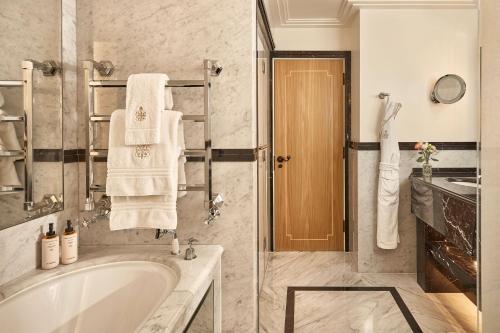 Habitación Superior del hotel Claridge's. Foto 1