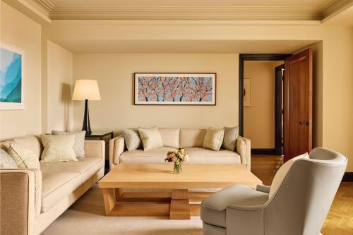 Suite con terraza del hotel Claridge's. Foto 5