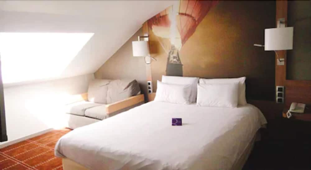 Habitación Standard con una cama doble del hotel Mercure Vienne Sud Chanas. Foto 6