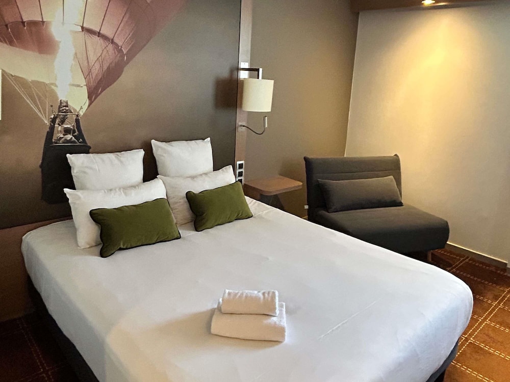 Habitacion Standard con 1 cama doble y Sofa del hotel Mercure Vienne Sud Chanas